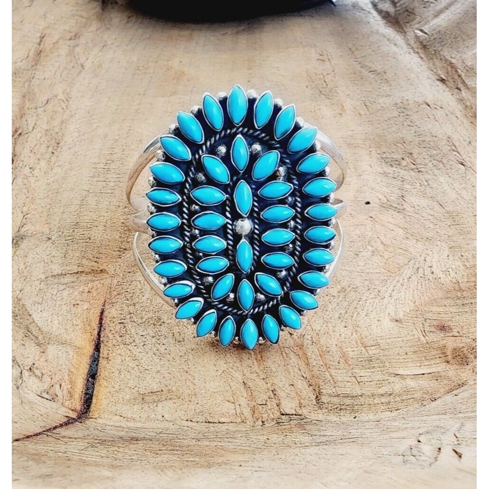 ZUNI Artist Bennie Bowekaty Vintage Turquoise Cluster & Sterling Cuff Bracelet